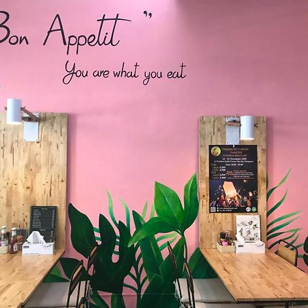 Jindabyne Cafe & Hostel Chiang Mai Exterior photo