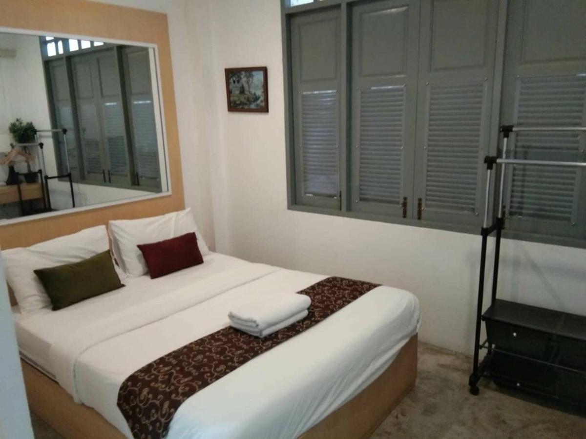 Jindabyne Cafe & Hostel Chiang Mai Exterior photo