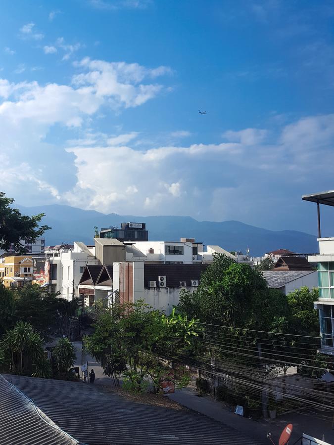 Jindabyne Cafe & Hostel Chiang Mai Exterior photo